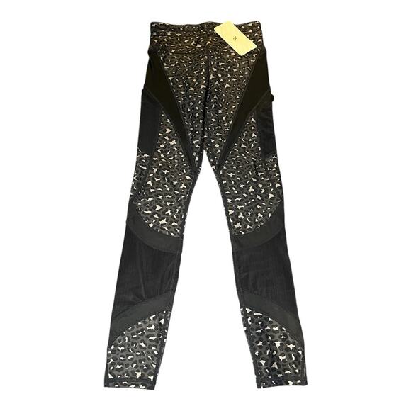 Fabletics Pants - NWT‎ Fabletics Women's High Waisted Ultracool Mesh Pockets Leggings Cheetah XS